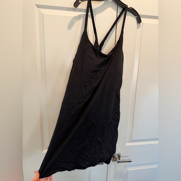 Brand new - HALARA crisscross black mini - Picture 10 of 14